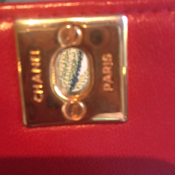 Authentic Chanel bag - Picture 6 of 15